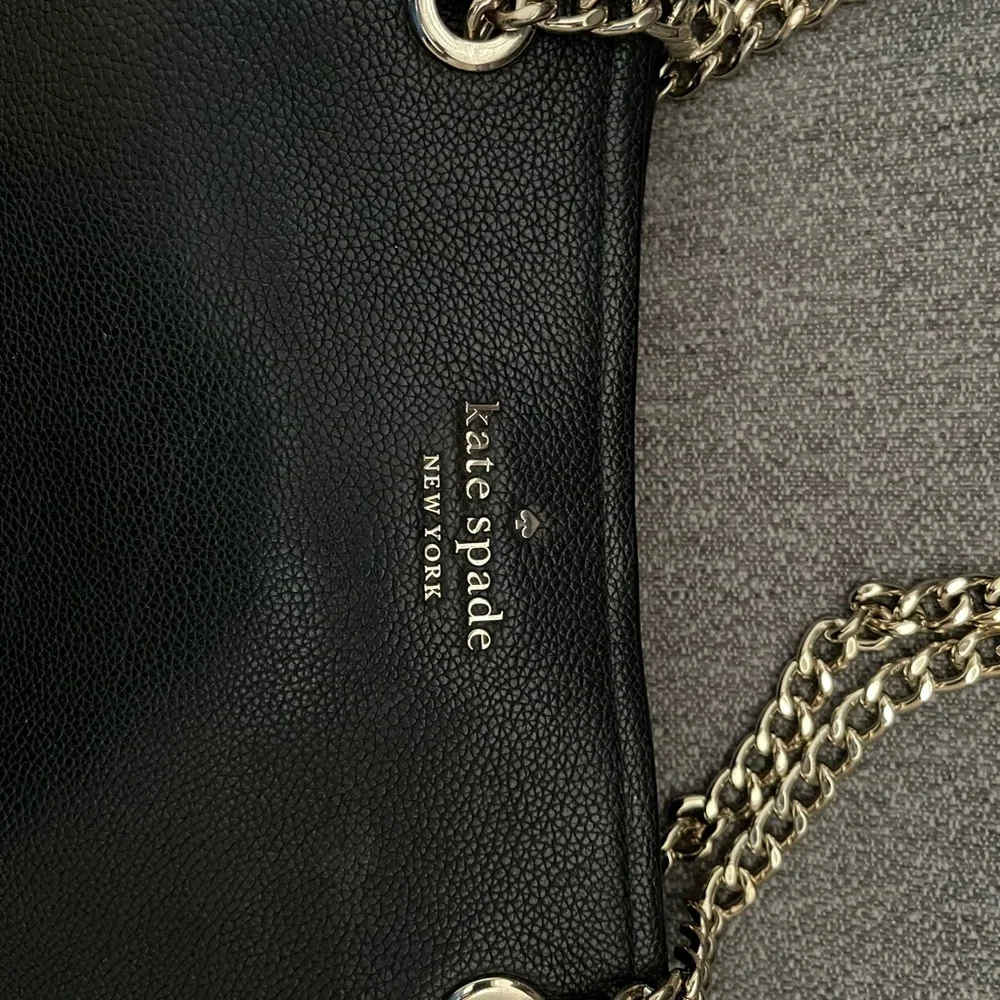 Kate Spade Black Shoulder Bag with Gold Chain - Picture 3 of 10
